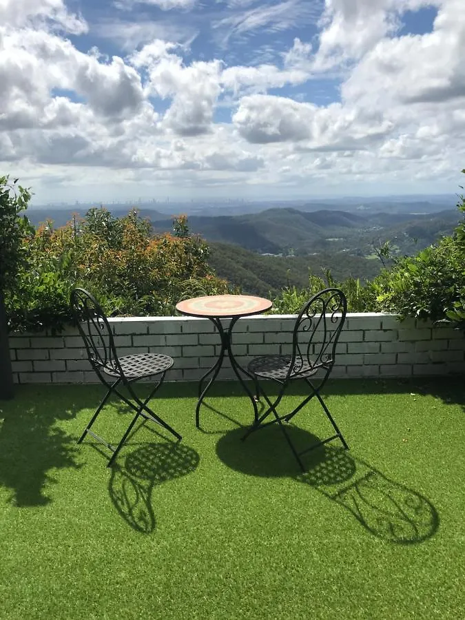 Green Cauldron, Homestay, Tamborine Mountain, Private Room, Ensuite, Private Courtyard, Gold Coast Views Australia
